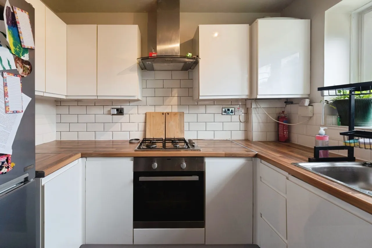 Lea Bridge Road, Walthamstow, E17, photo 9