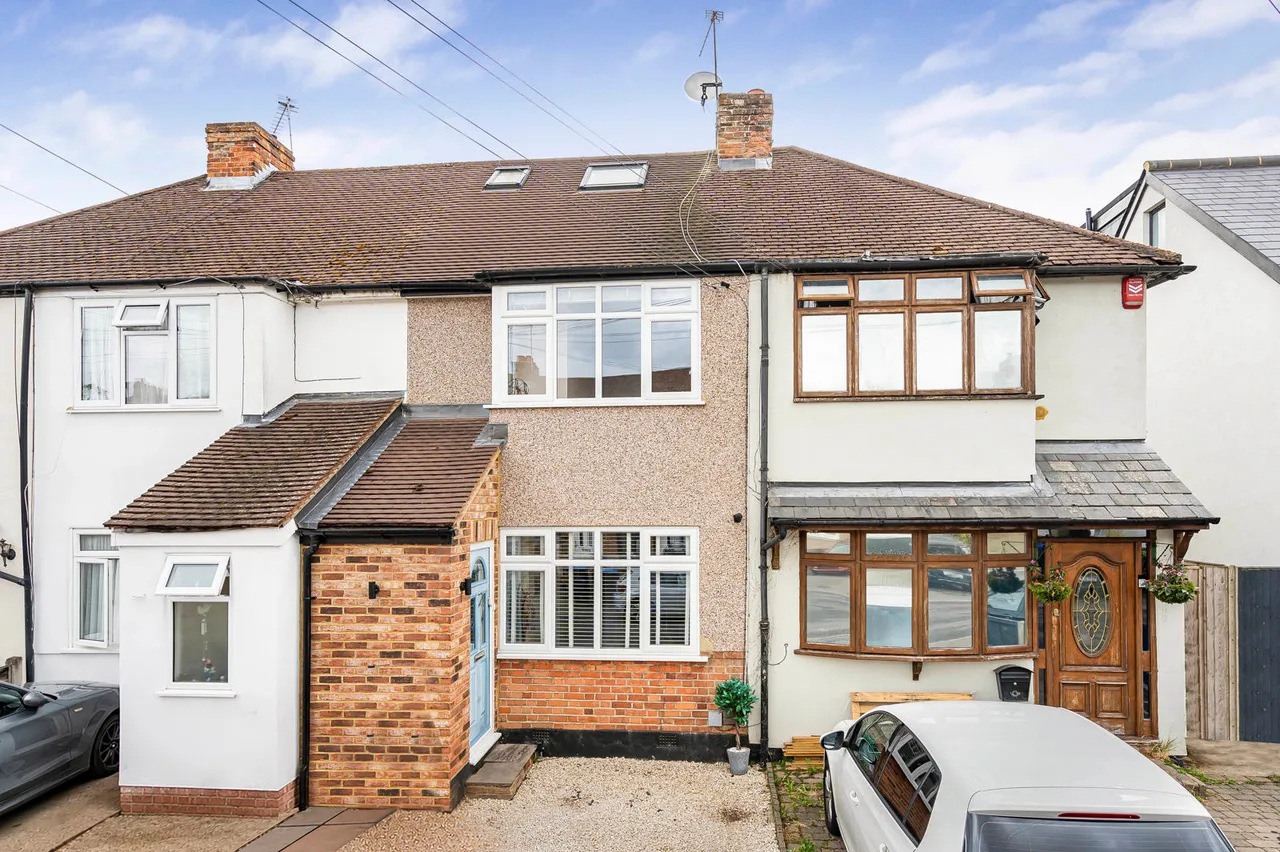 Warwick Avenue, Egham, TW20, photo 16