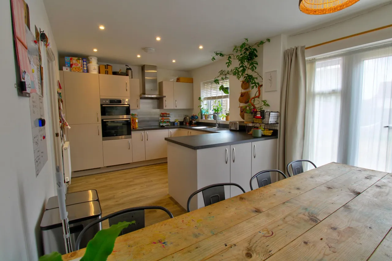 Cornflower Close, Stowupland, IP14, photo 8