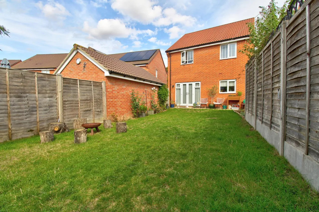 Cornflower Close, Stowupland, IP14, photo 21