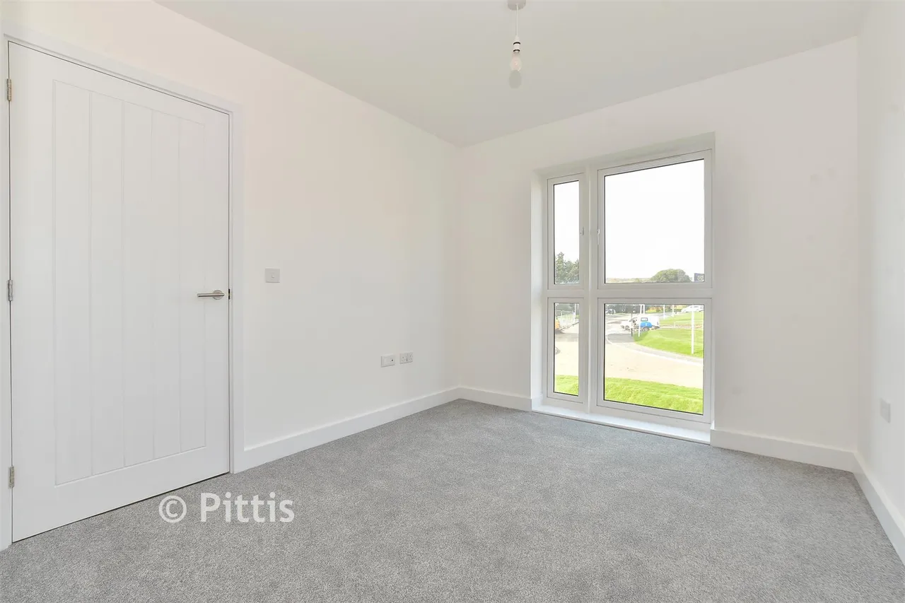 Acorn Avenue, Newport, PO30, photo 5