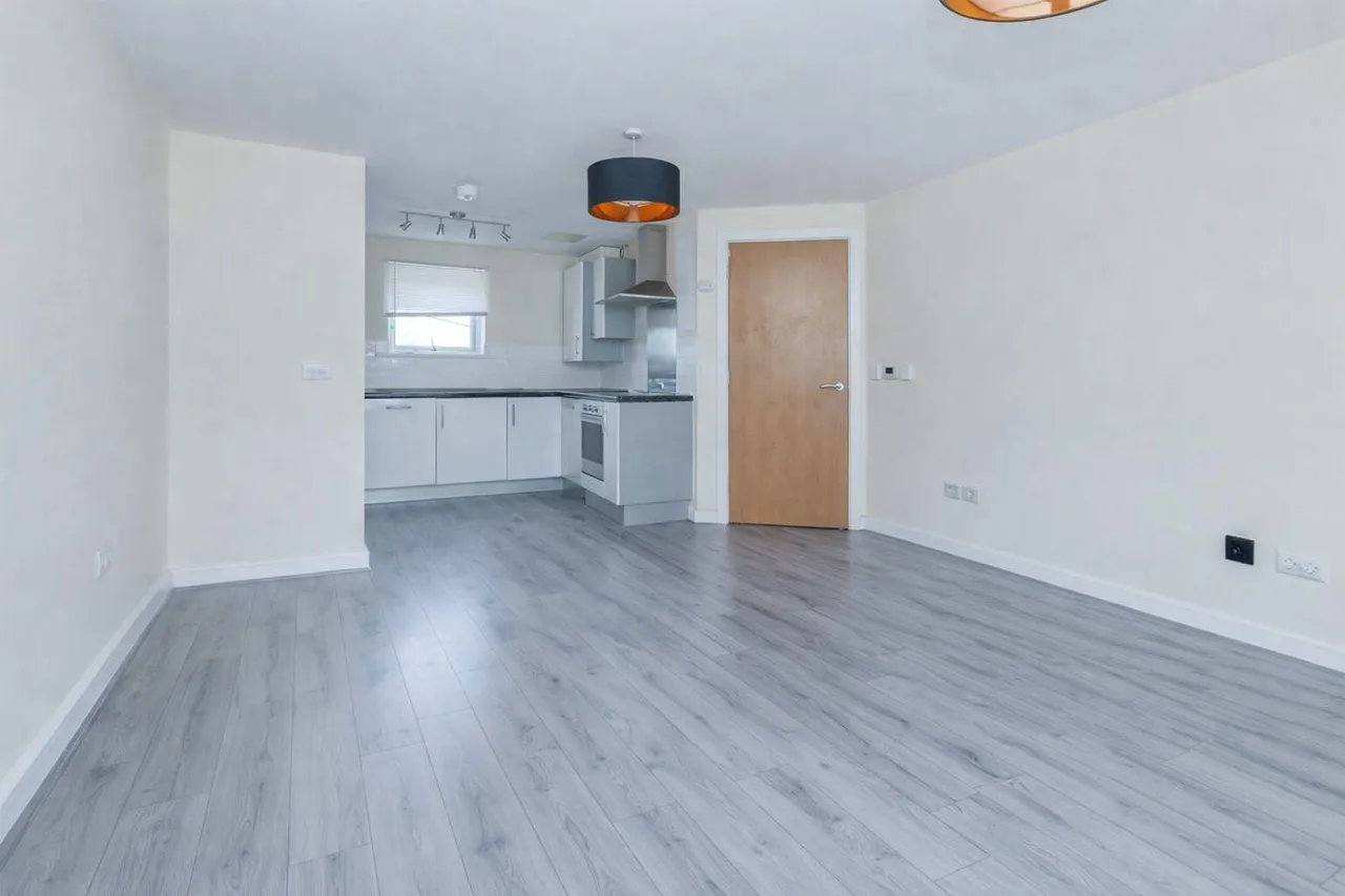 Sandhills Avenue, Hamilton, Leicester, photo 9