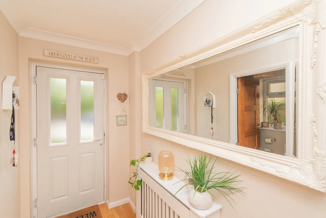 Laking Avenue, Broadstairs, CT10, photo 3