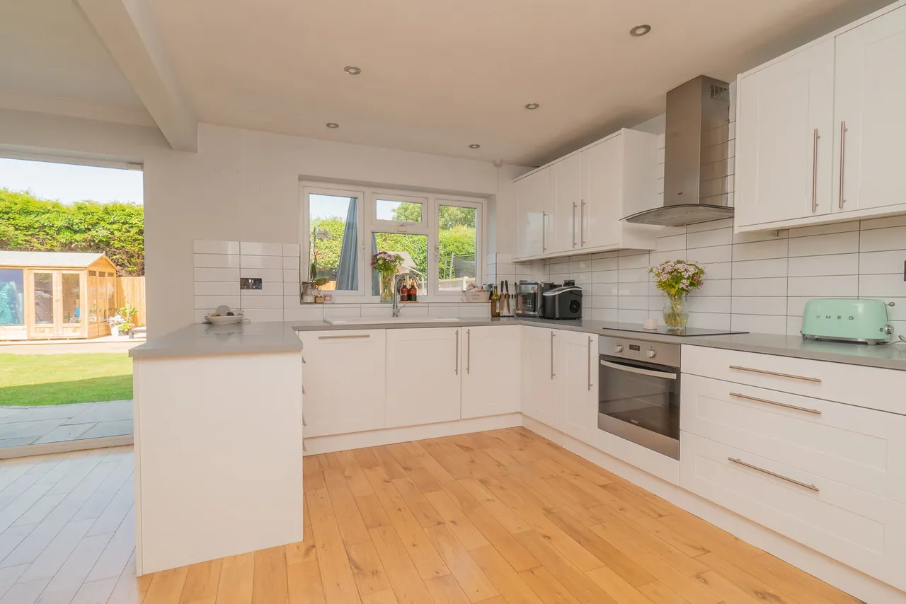 Laking Avenue, Broadstairs, CT10, photo 11