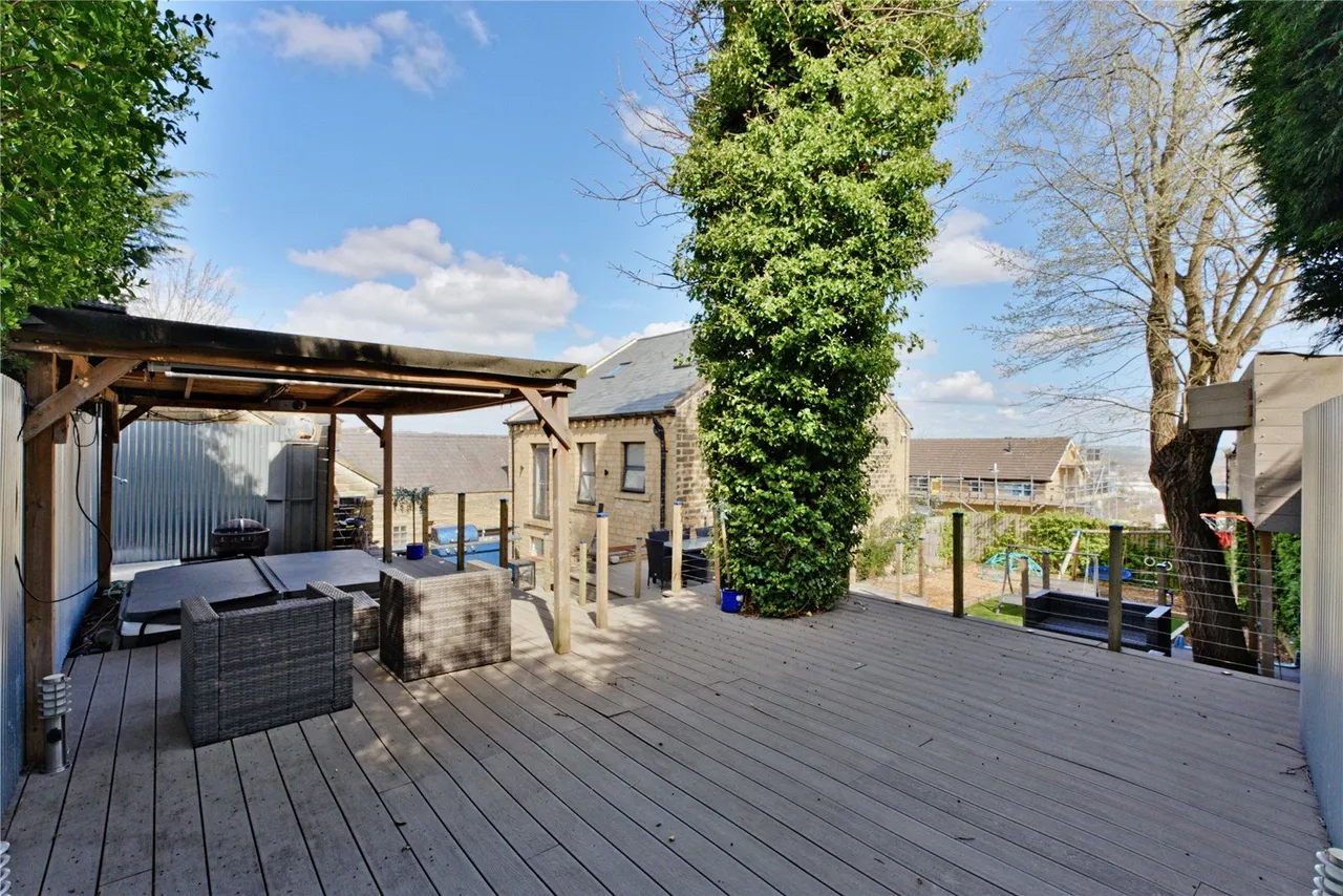 Moor End Road, Huddersfield, HD4, photo 34