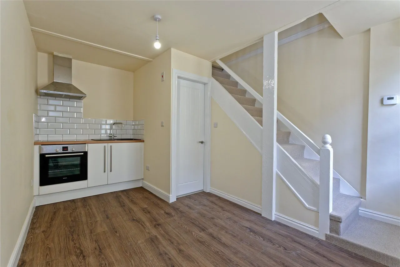 Moor End Road, Huddersfield, HD4, photo 12