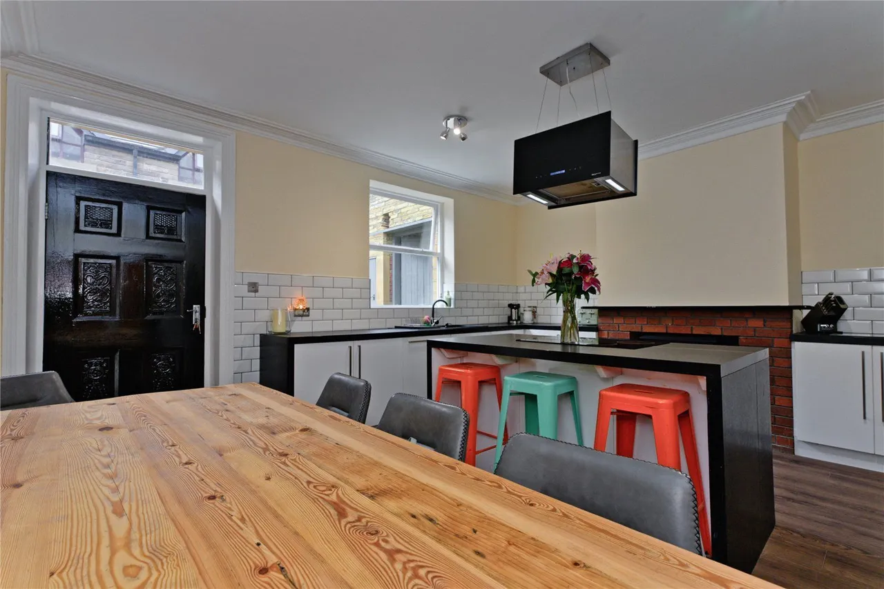 Moor End Road, Huddersfield, HD4, photo 5