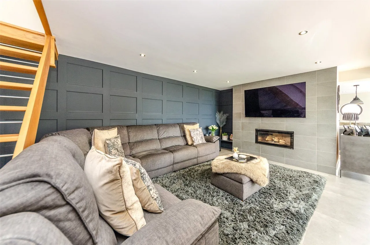 Nant Y Gamar Road, Llandudno, photo 11