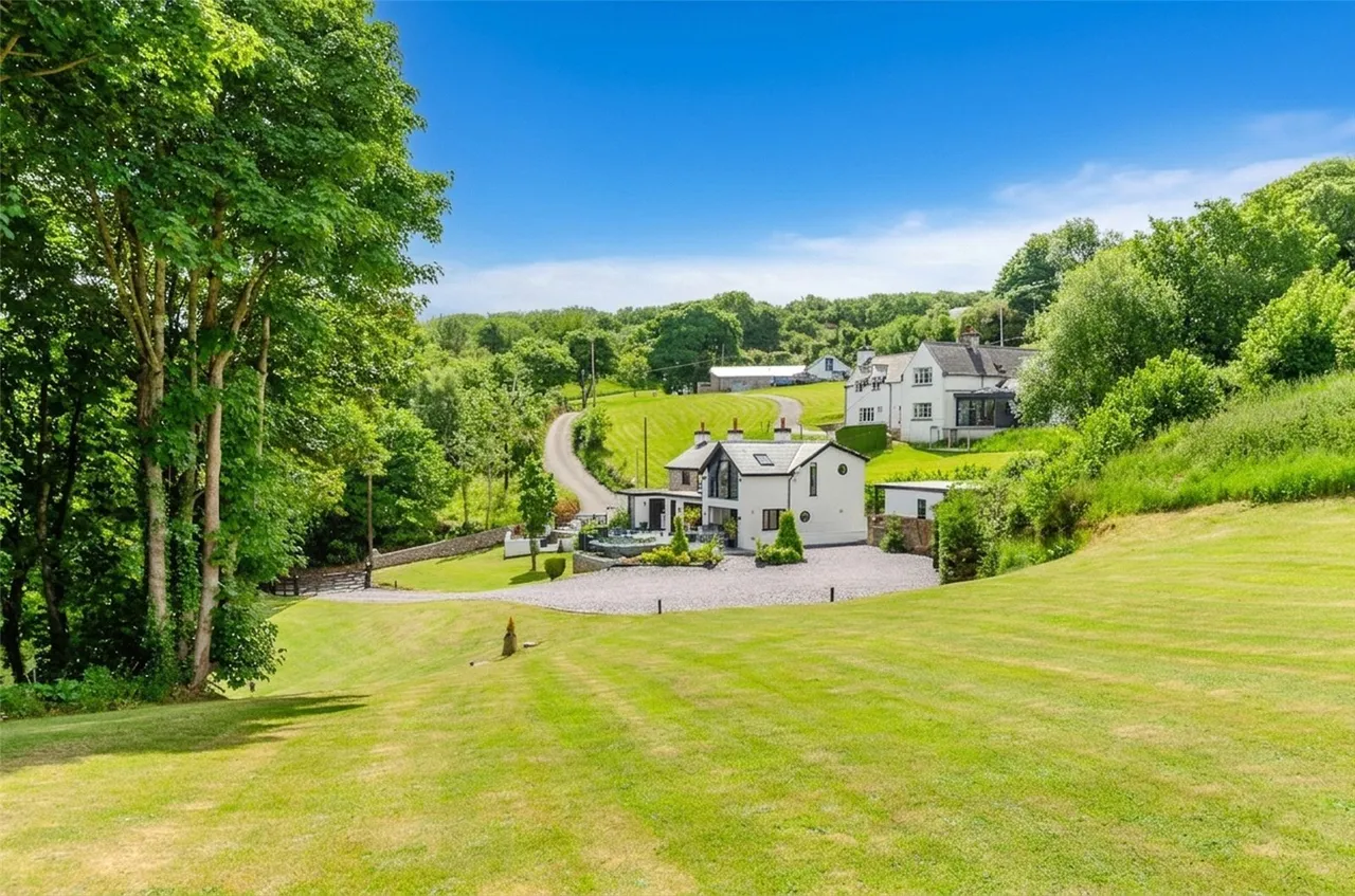 Nant Y Gamar Road, Llandudno, photo 34