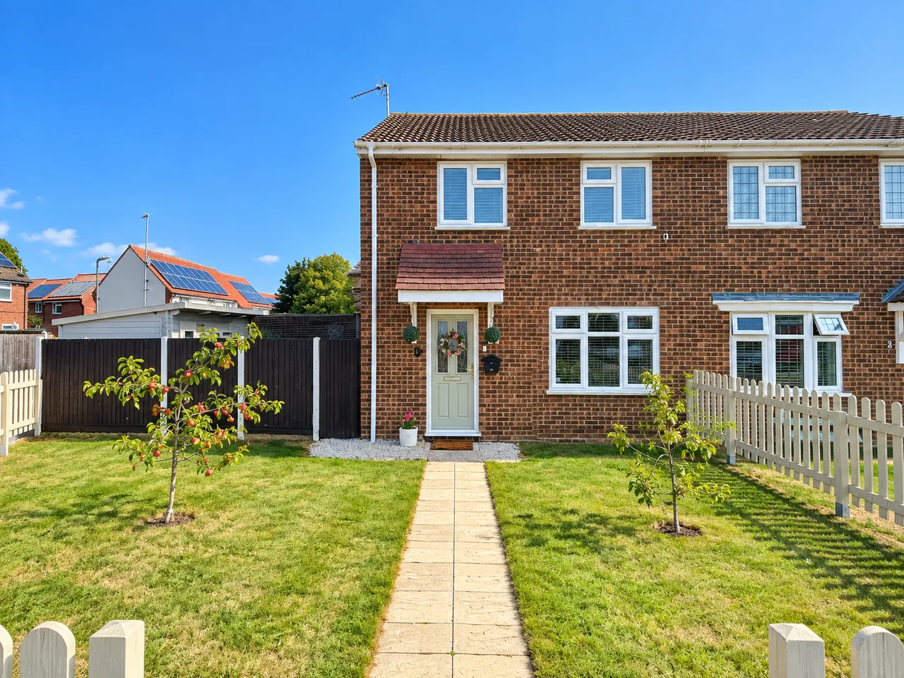 3 bed house for sale, Almond Close, Tiptree