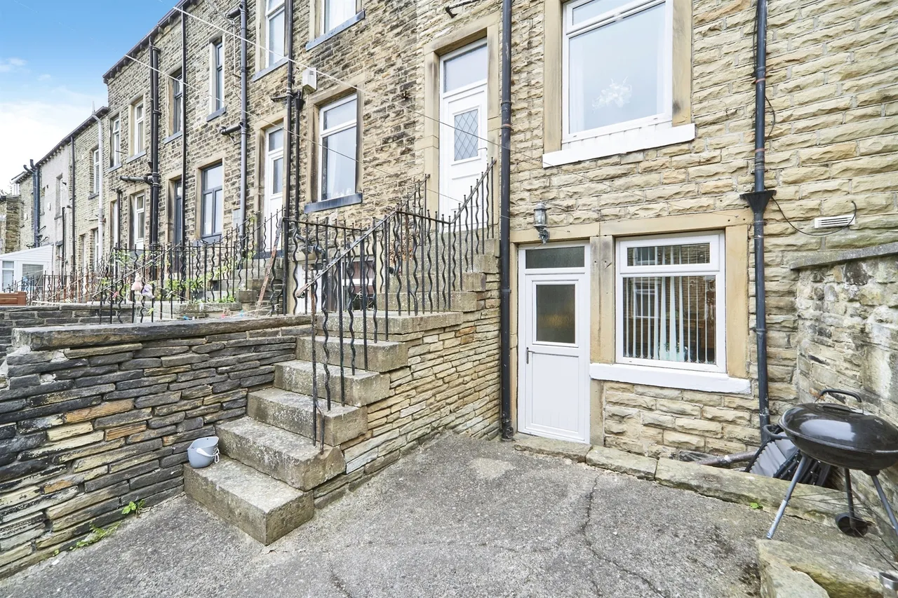 Bute Street, BRADFORD, photo 12