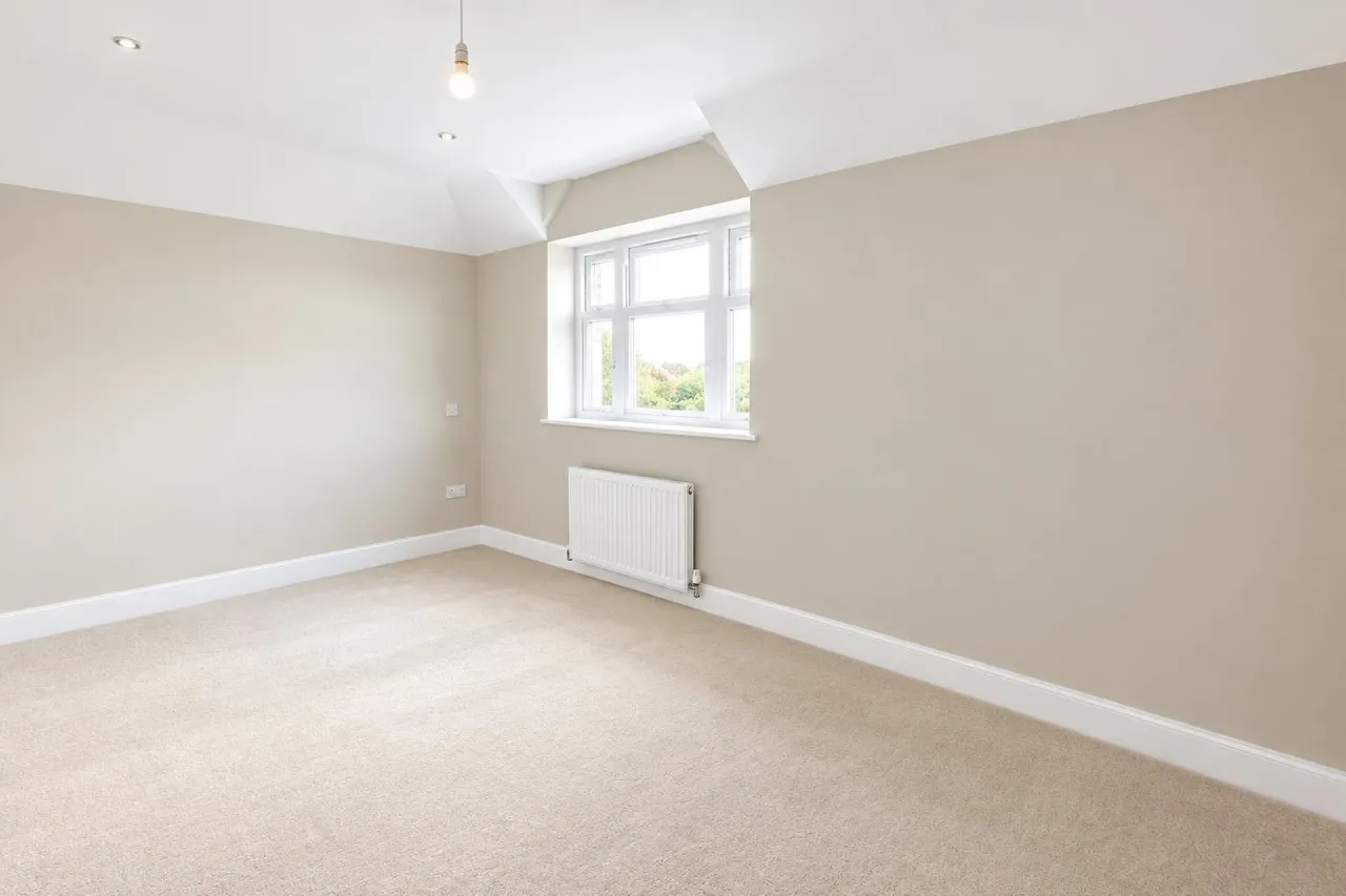 Poplar Road, Leatherhead, KT22, photo 12