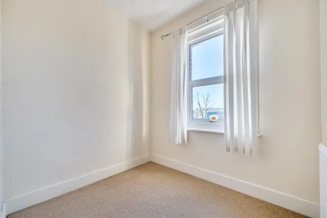 Elgar Road, Reading, RG2, photo 9