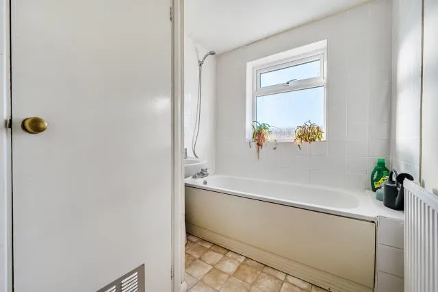 Elgar Road, Reading, RG2, photo 7