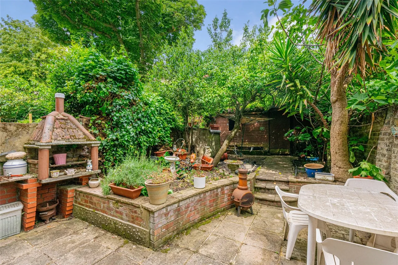 Windsor Road, London, photo 16