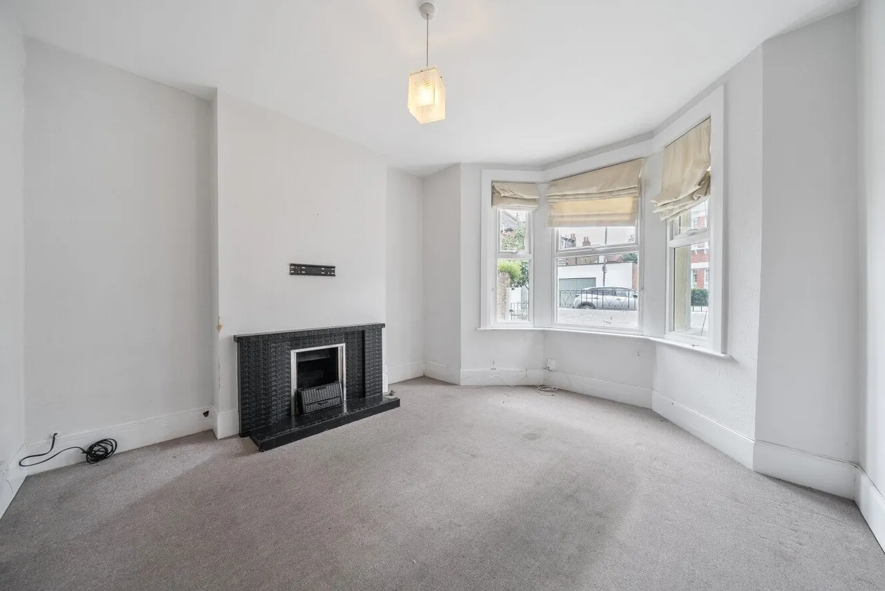 Clonmore Street, Southfields, London, SW18, photo 2