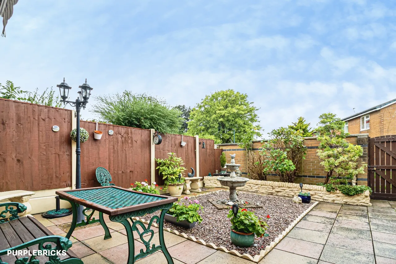 Doric Close, Manchester, M11, photo 4
