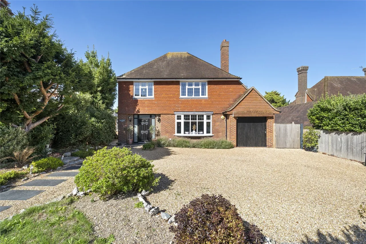 4 bed house for sale — Prideaux Road, Eastbourne, East Sussex, BN21
