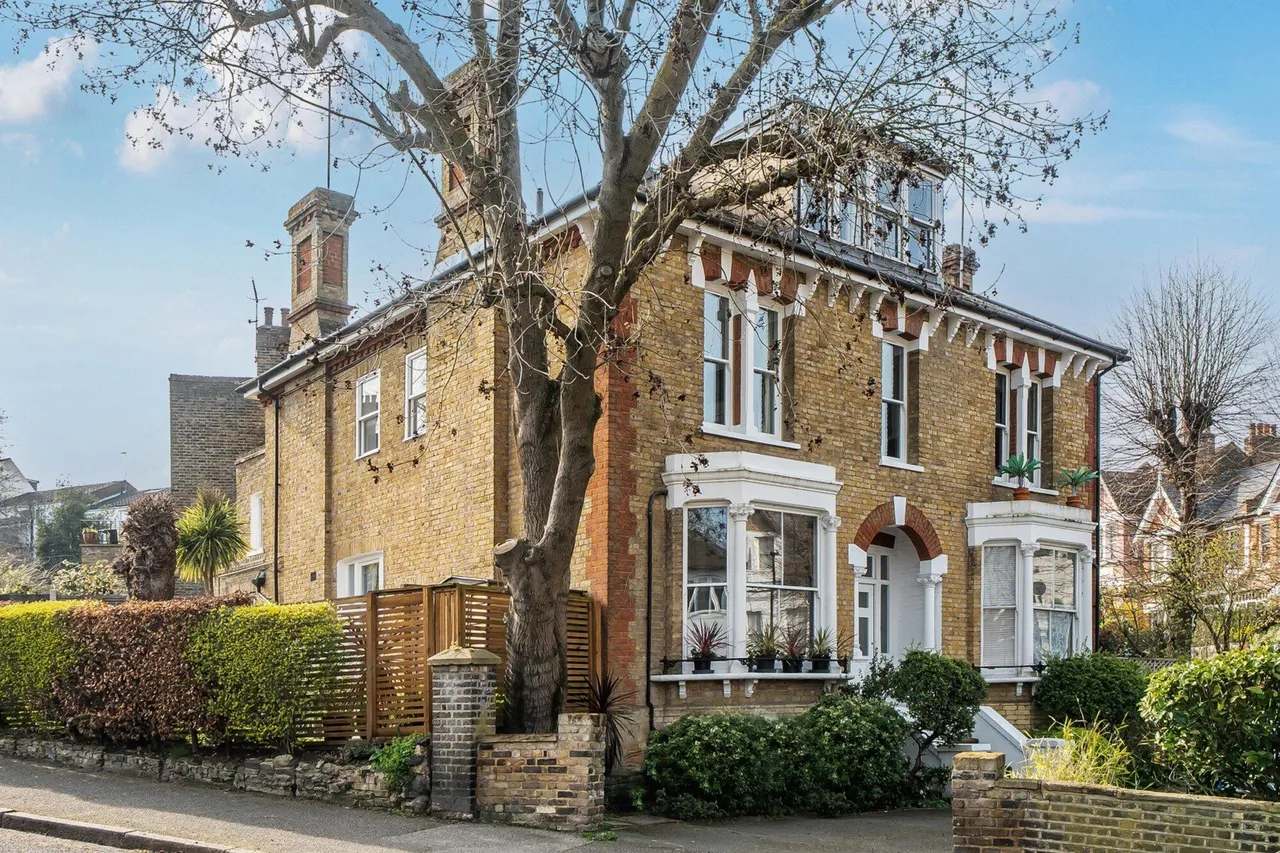 Beaconsfield Road, SE3, photo 13