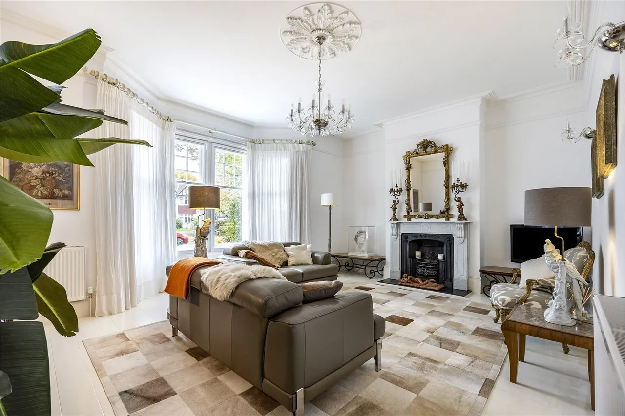 Queens Road, Cheltenham, GL50, photo 2
