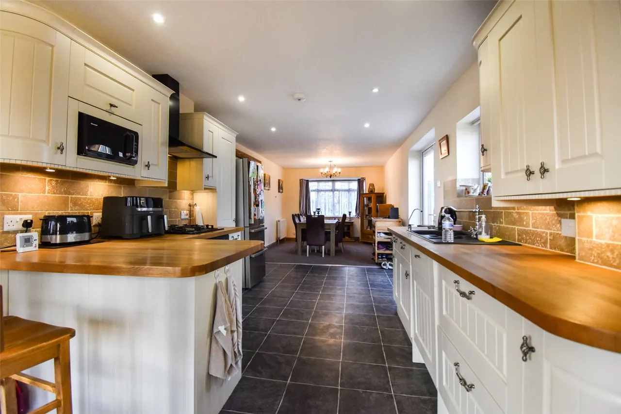 Park Road, Aldershot, Hampshire, GU11 3PX, photo 2