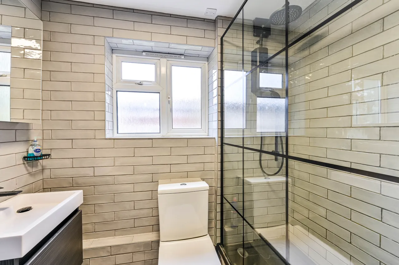 West Molesey, KT8, photo 7