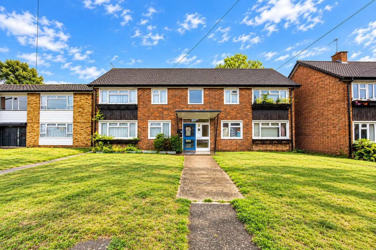1 bed flat for sale, West Molesey, KT8