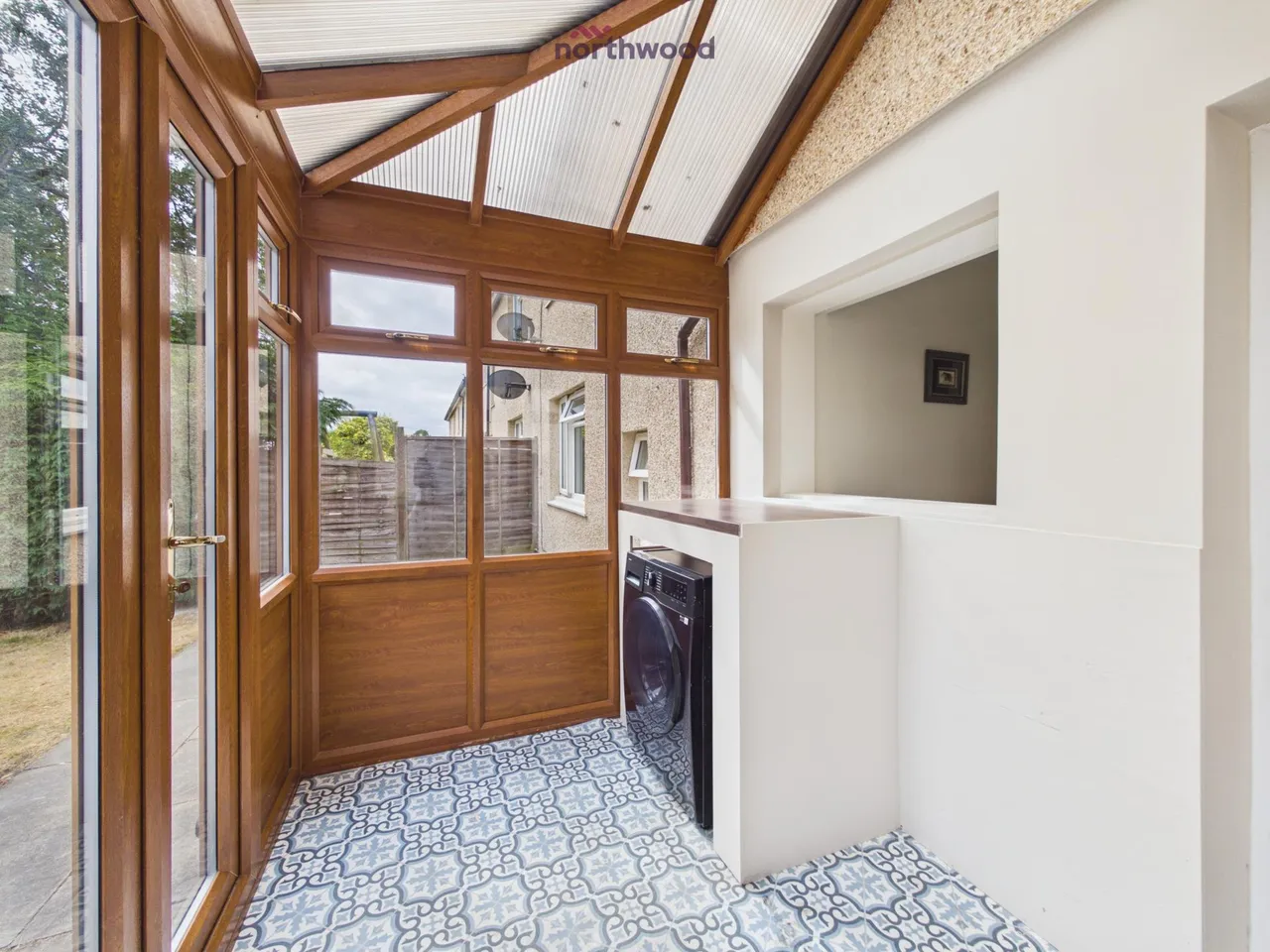 Shones Lane, Llay, LL12, photo 8