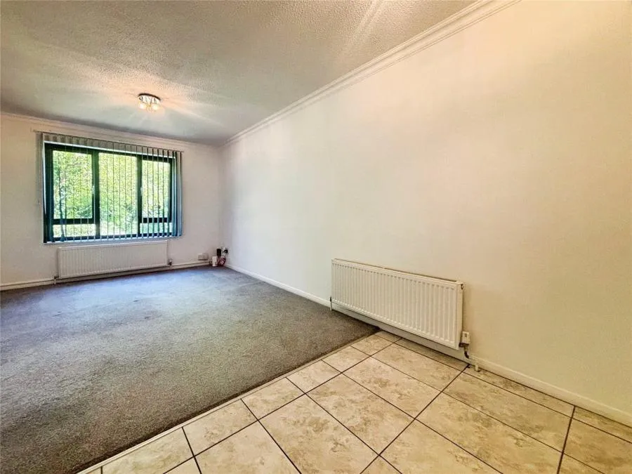 St. Pauls Court, Reading, RG1, photo 3