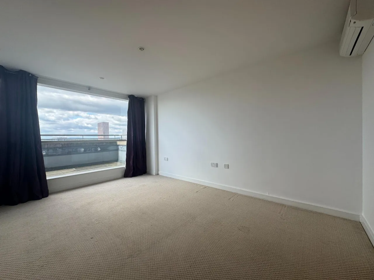 The Quays, Salford Quays, M50, photo 8