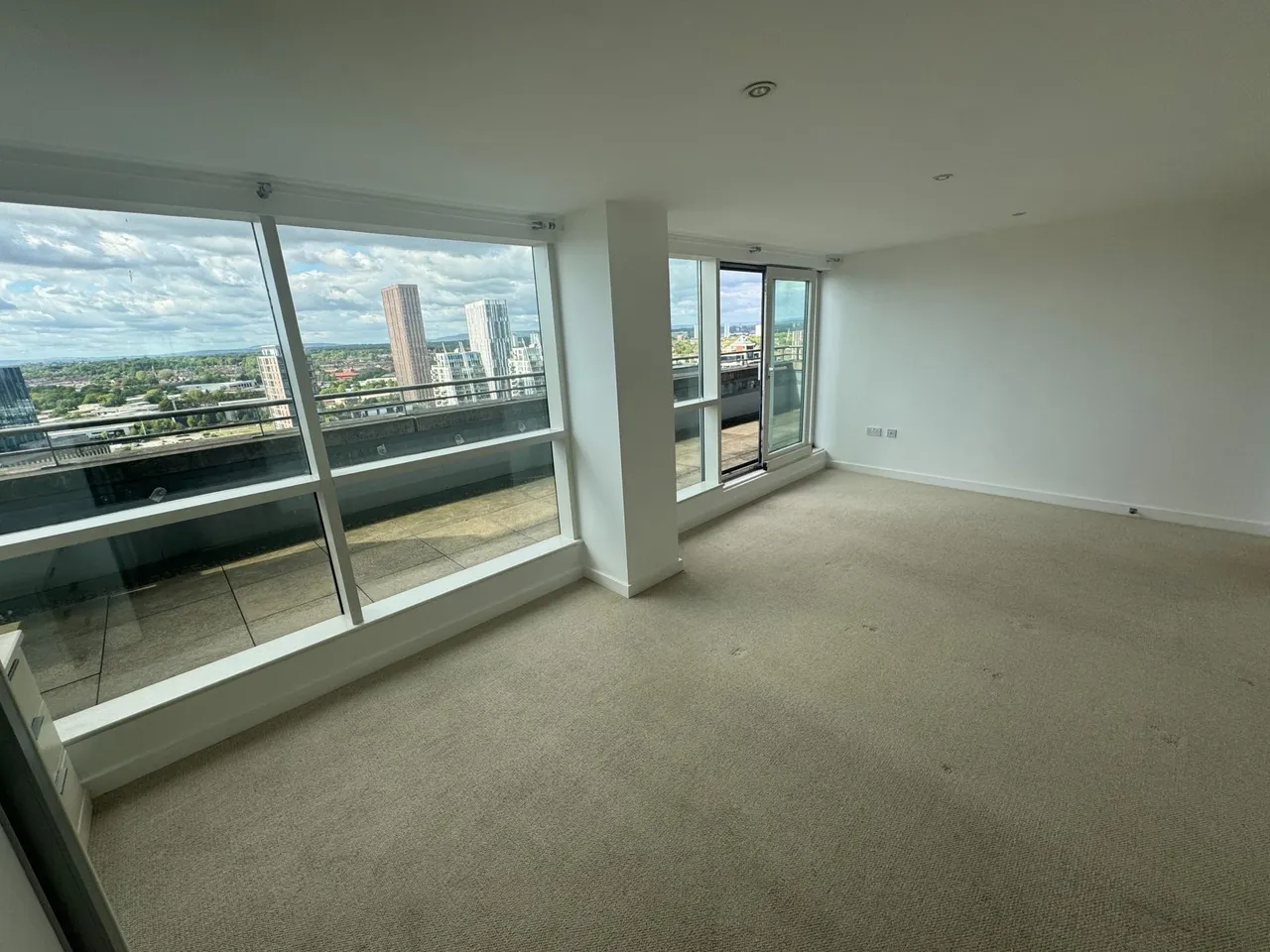 The Quays, Salford Quays, M50, photo 11