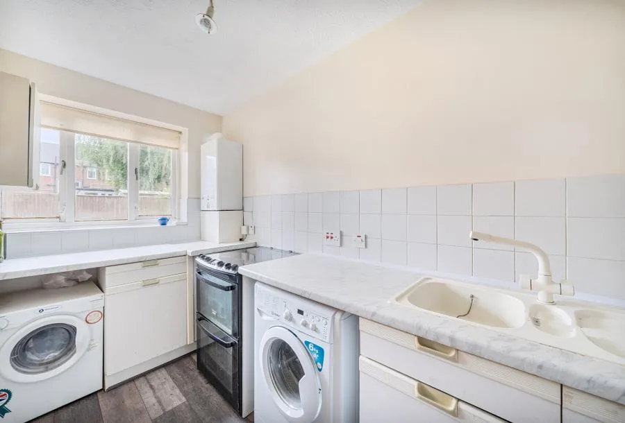 Birchwood Close, Morden, SM4, photo 8