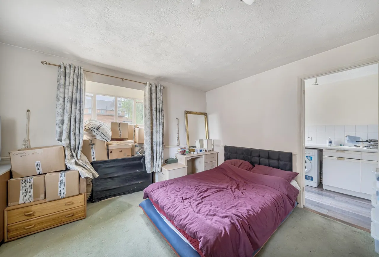 Birchwood Close, Morden, SM4 5LA, photo 5