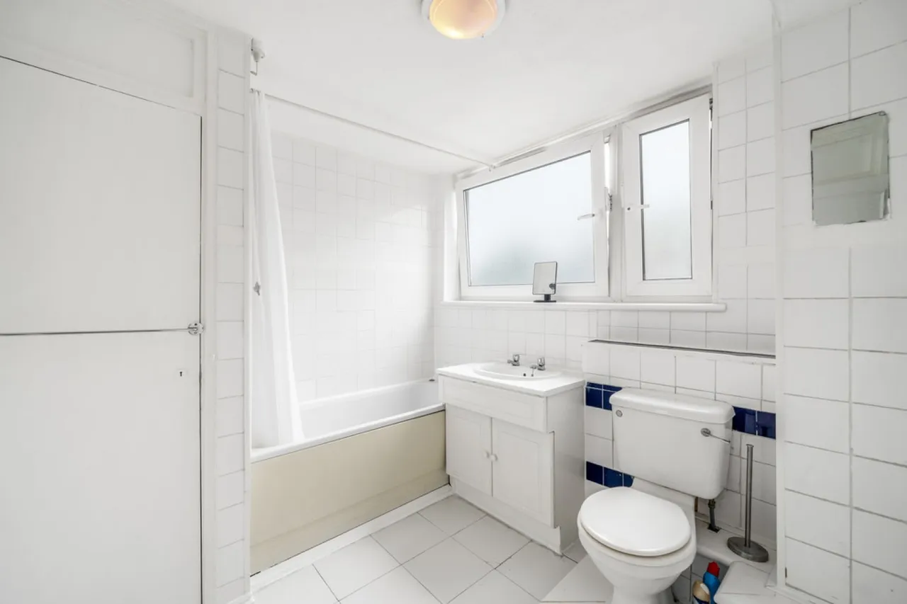 North End Road, West Kensington, photo 6