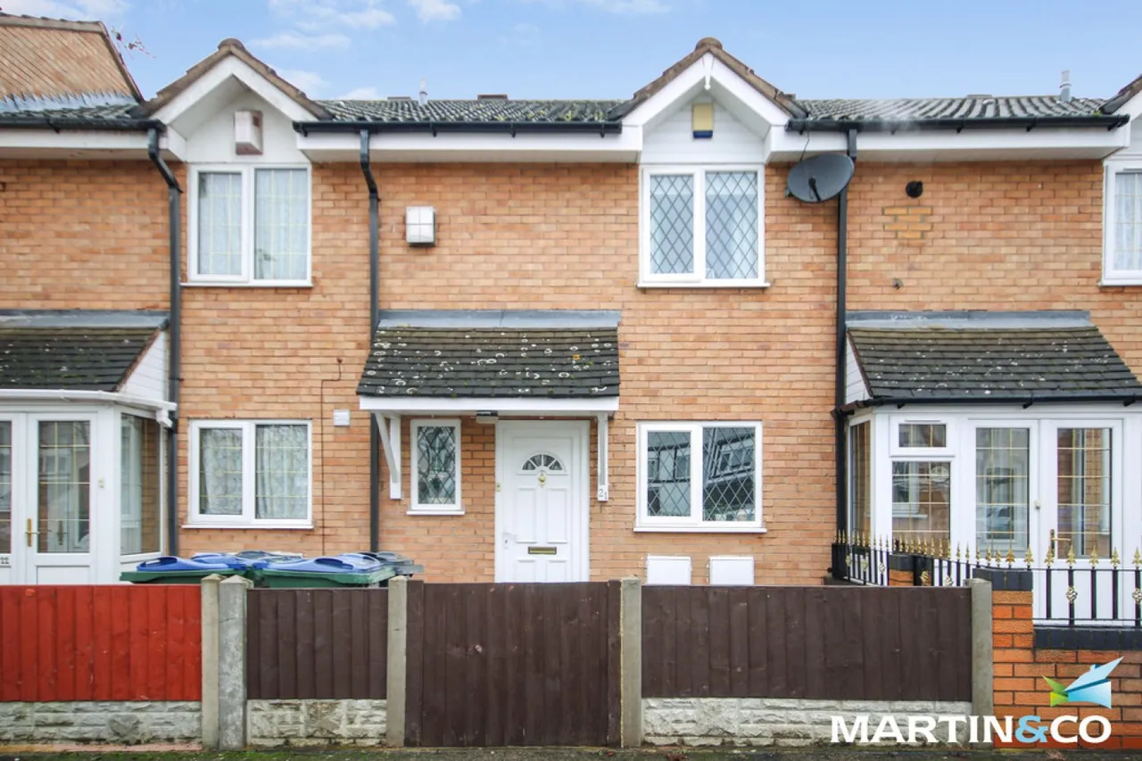 3 bed house for sale, Scribbans Close, Smethwick, B66