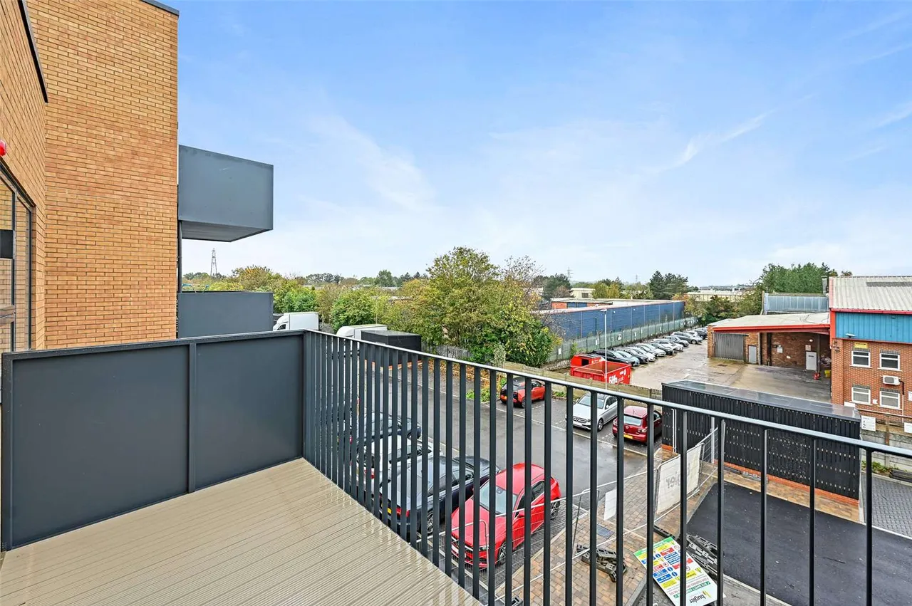 Epsom Road, Watford, WD18 8BF, photo 6