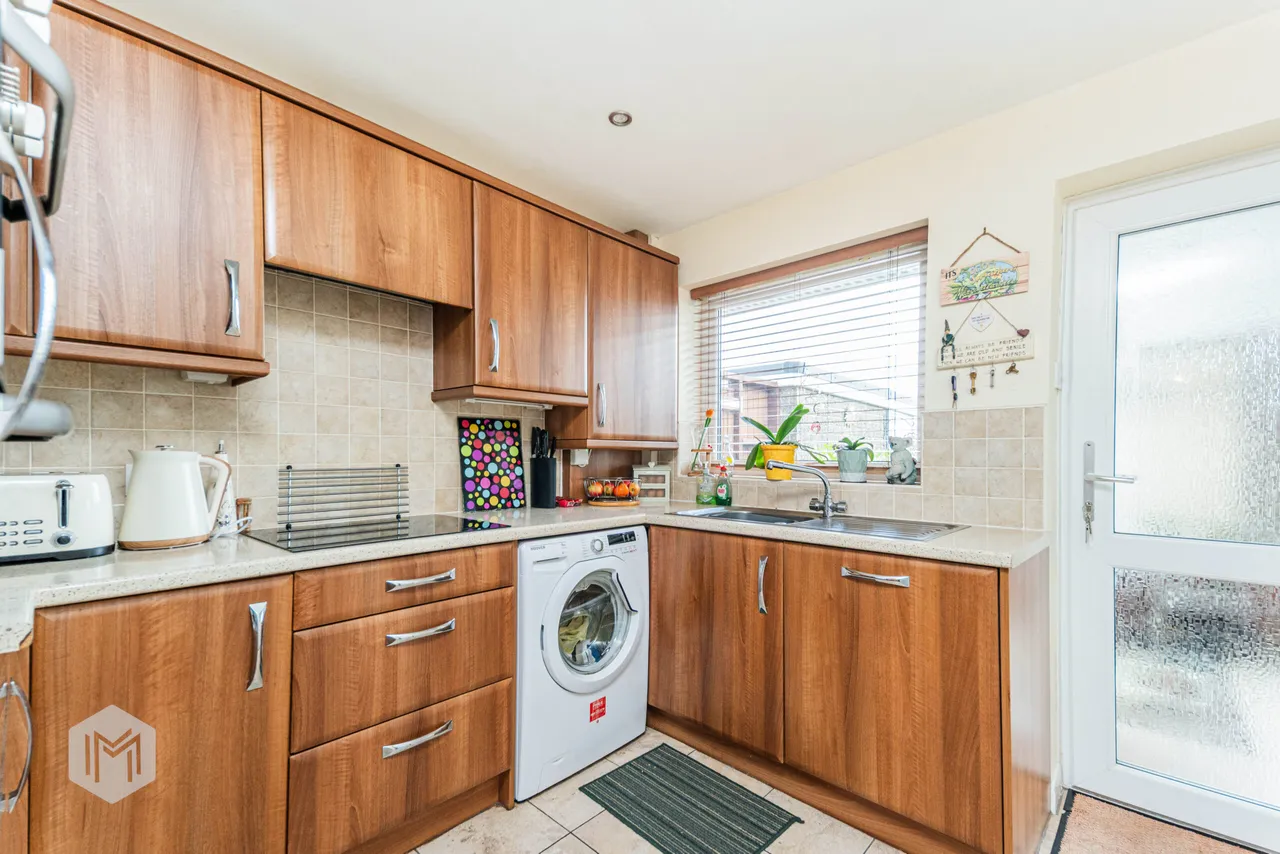 Bradshaw Meadows, Bolton, BL2 4NA, photo 3