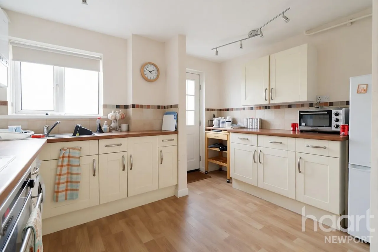Cotman Close, Newport, NP19, photo 5