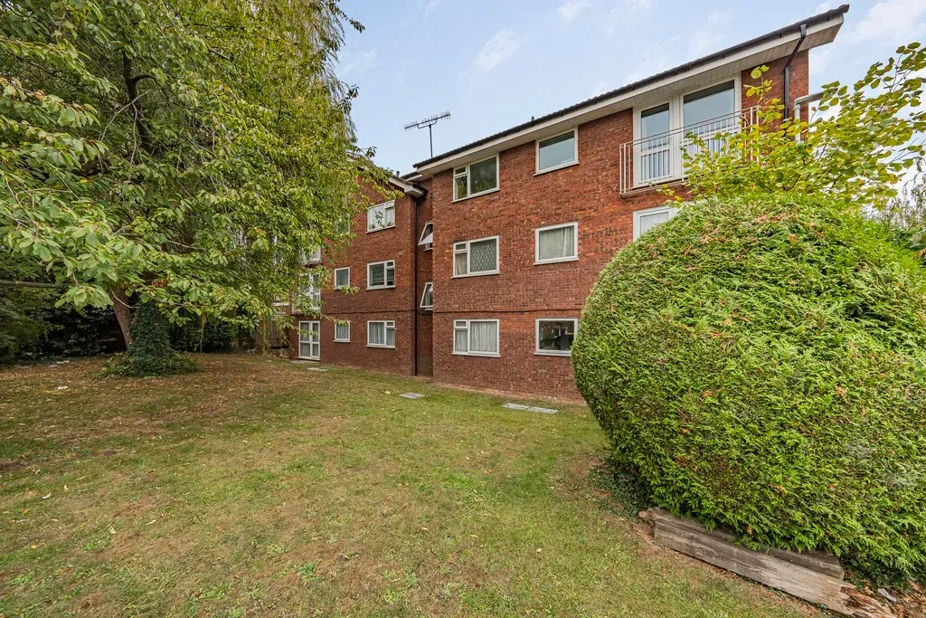 Bawtree Road, Uxbridge, UB8, photo 18