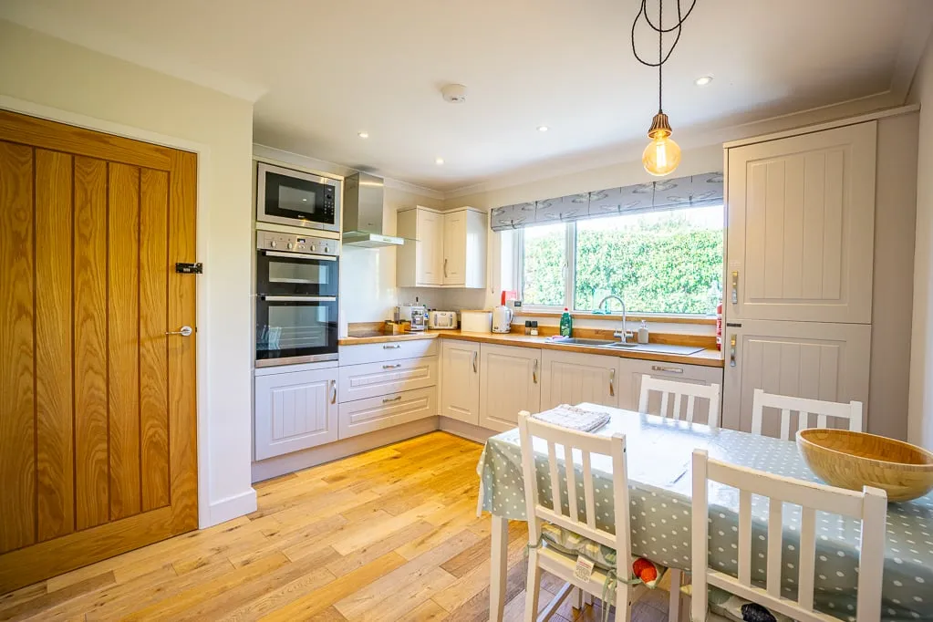 26, Cae du Estate, Abersoch, Pwllheli, Gwynedd, LL53 7EN, photo 2
