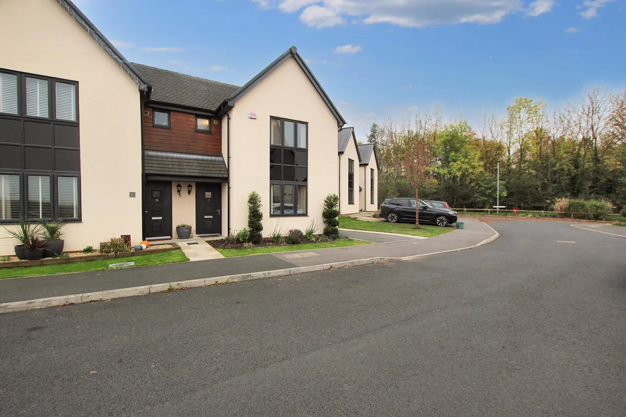 Emerald Place, Bishops Cleeve, GL52, photo 16