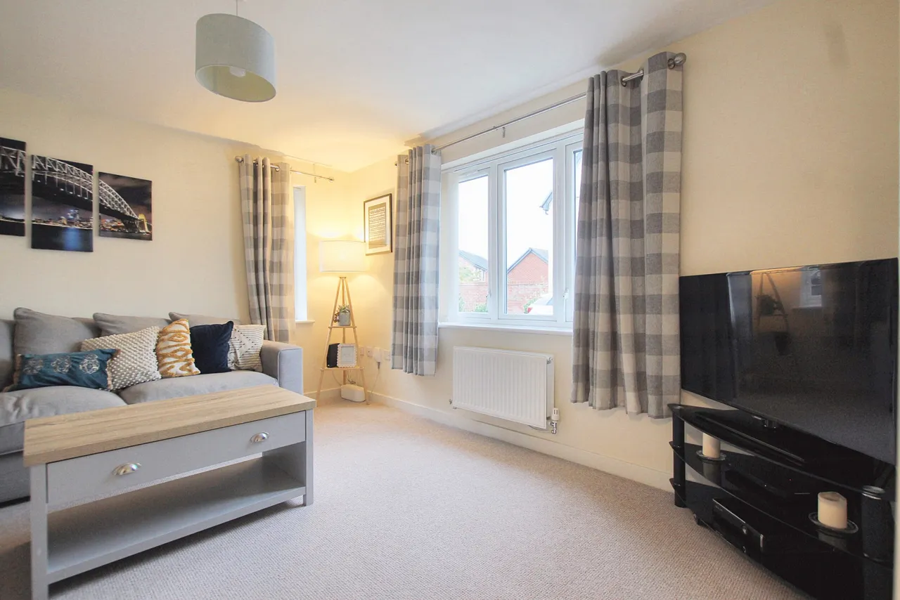 Emerald Place, Bishops Cleeve, GL52, photo 8