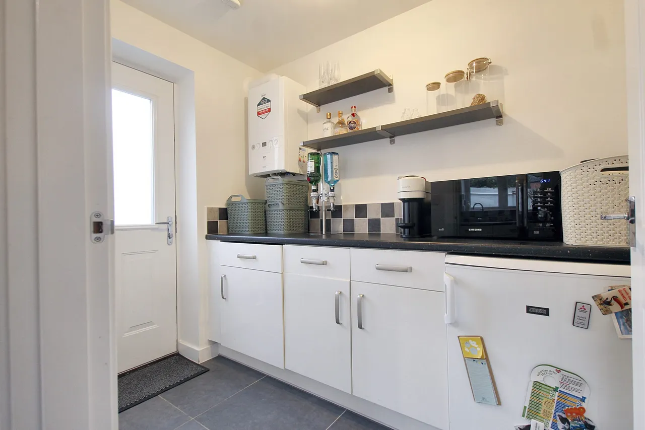 Emerald Place, Bishops Cleeve, GL52, photo 6