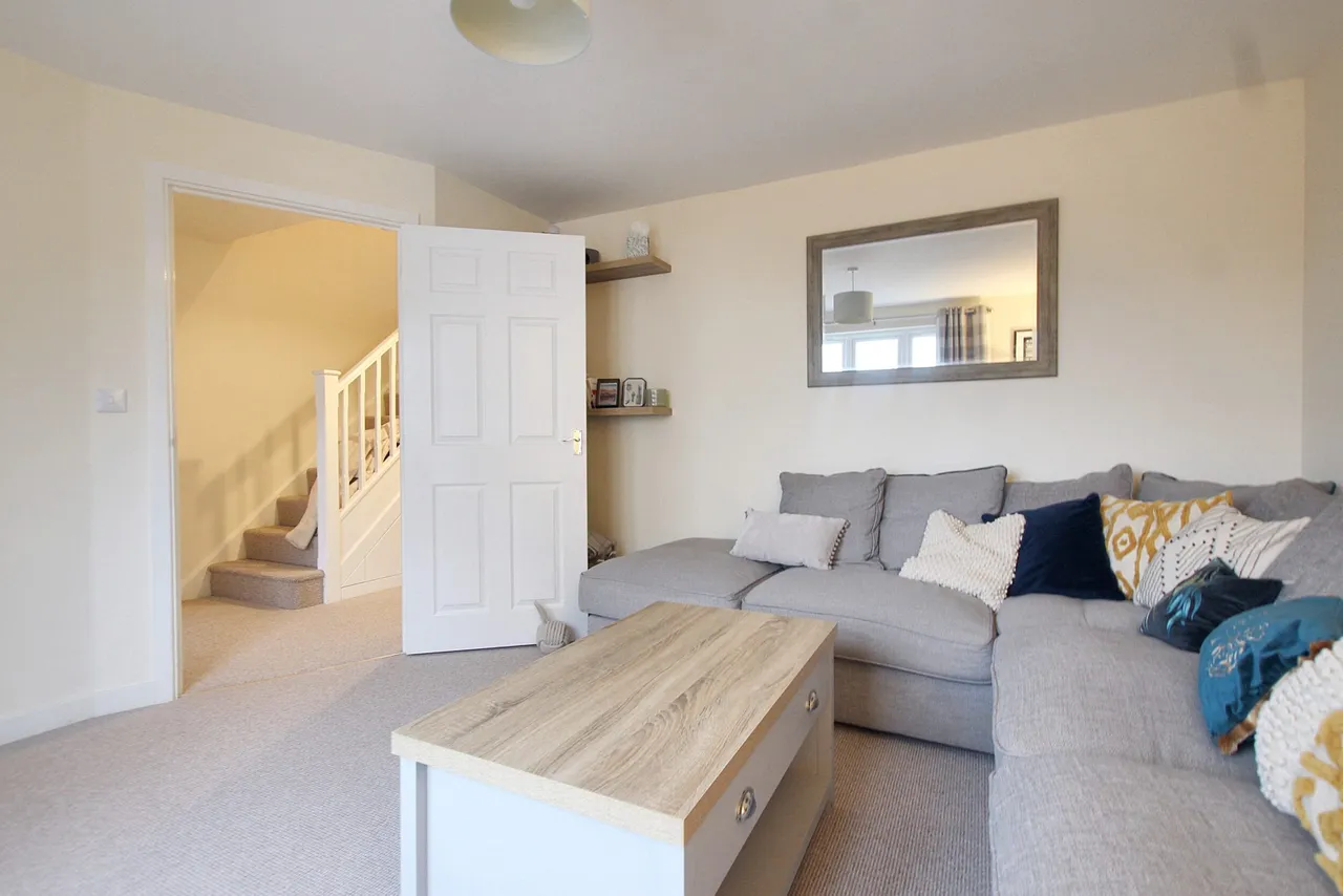 Emerald Place, Bishops Cleeve, GL52, photo 4
