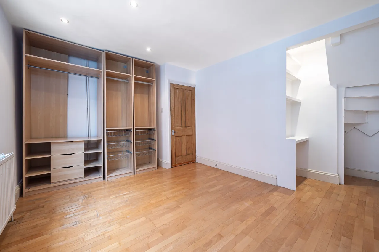 3 West Cottages, West End Lane, London, photo 7