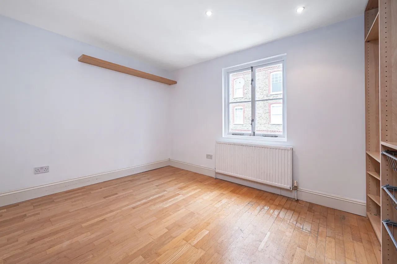 3 West Cottages, West End Lane, London, photo 8