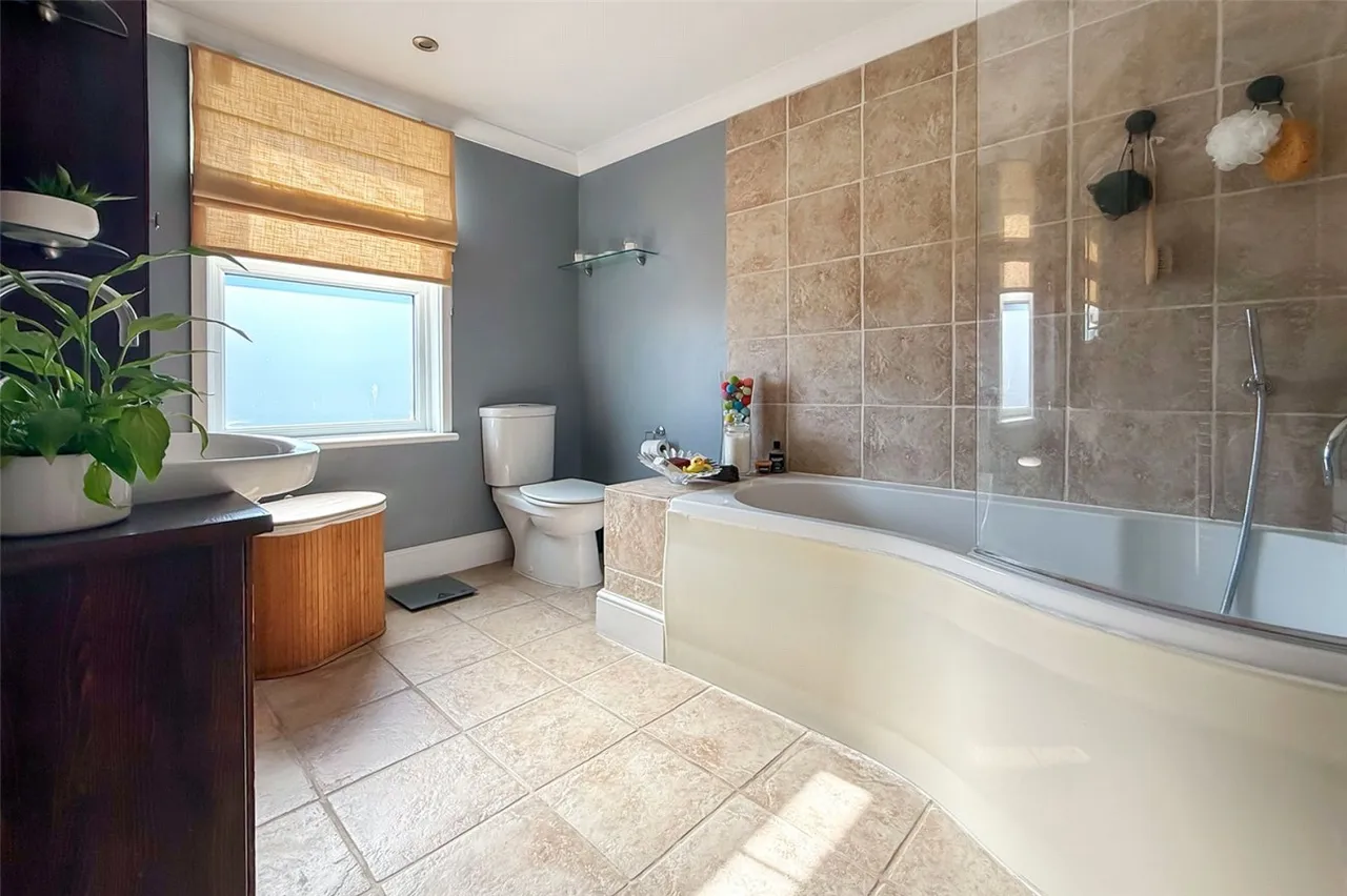 Littlehampton, BN17, photo 7