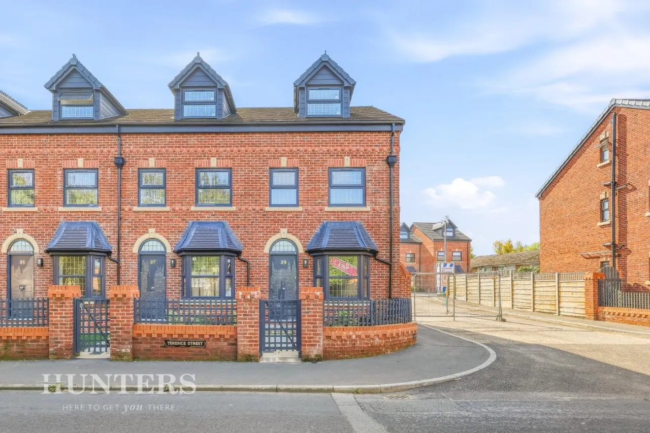4 bed house for sale, Terence Street, Newton Heath, M40