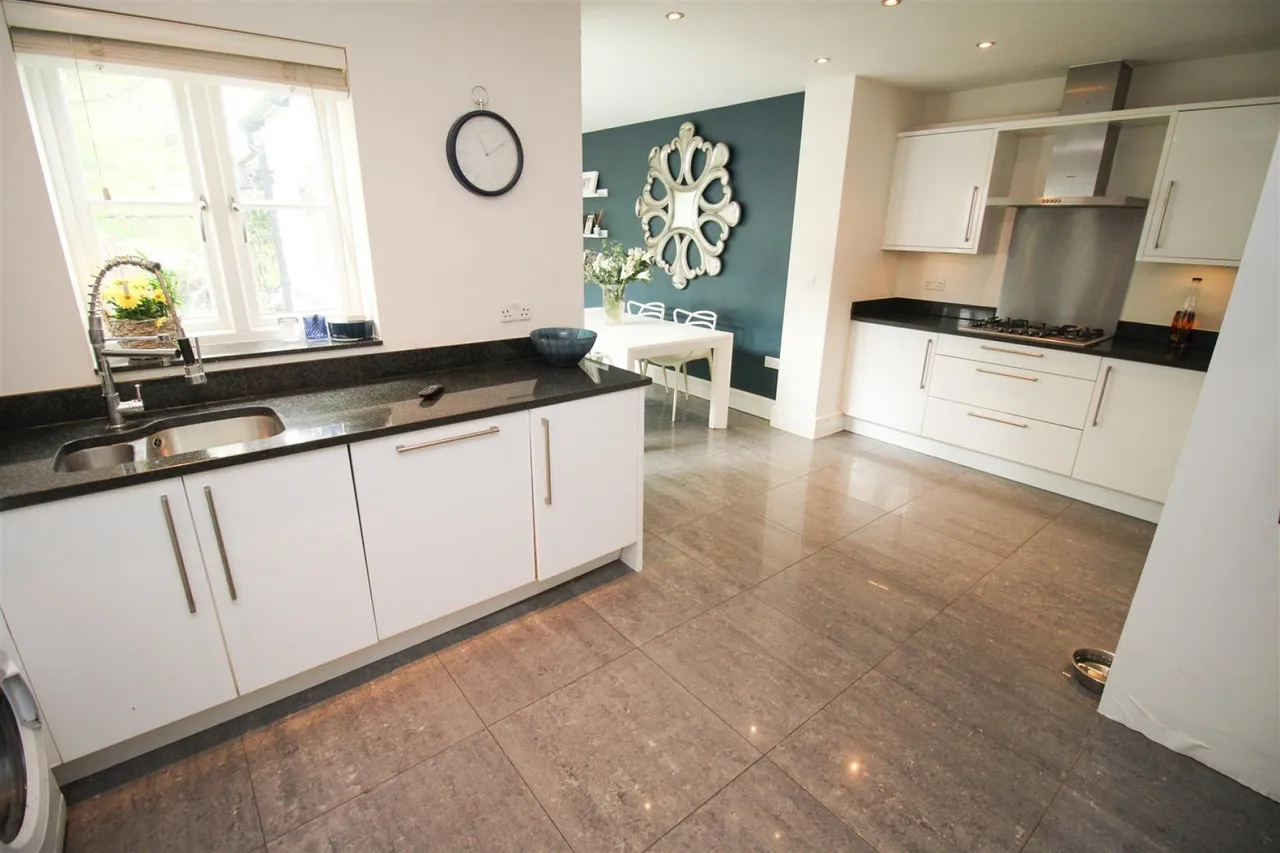 Mulberry Gardens, Old Harlow, CM17, photo 6