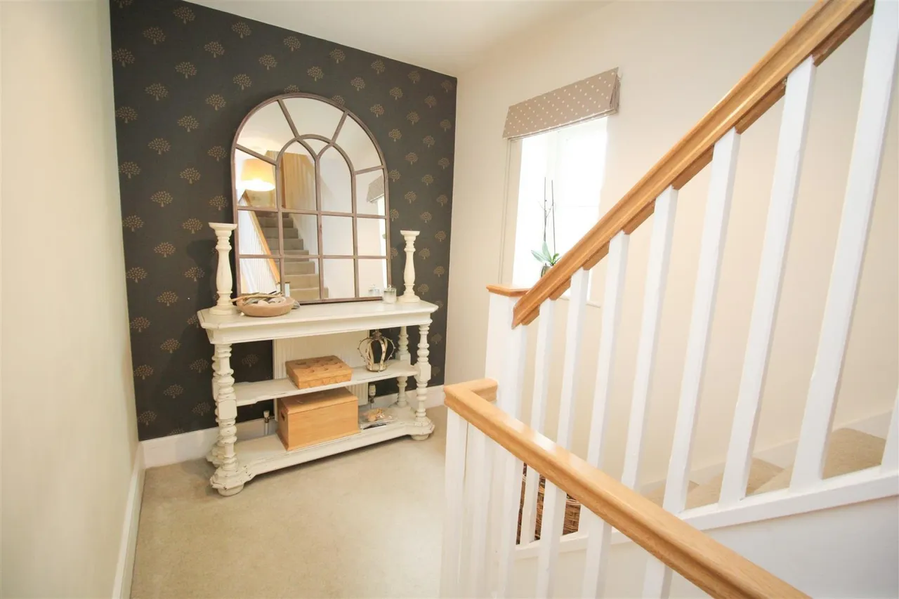 Mulberry Gardens, Old Harlow, CM17, photo 17
